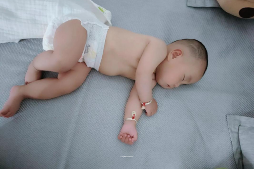和田9个月宝宝可以吃盐吗